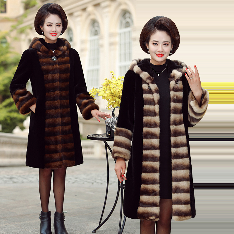 New women's mink coat for middle-aged and elderly women in winter, large-sized noble fur coat for middle-aged mothers F Application Scenario