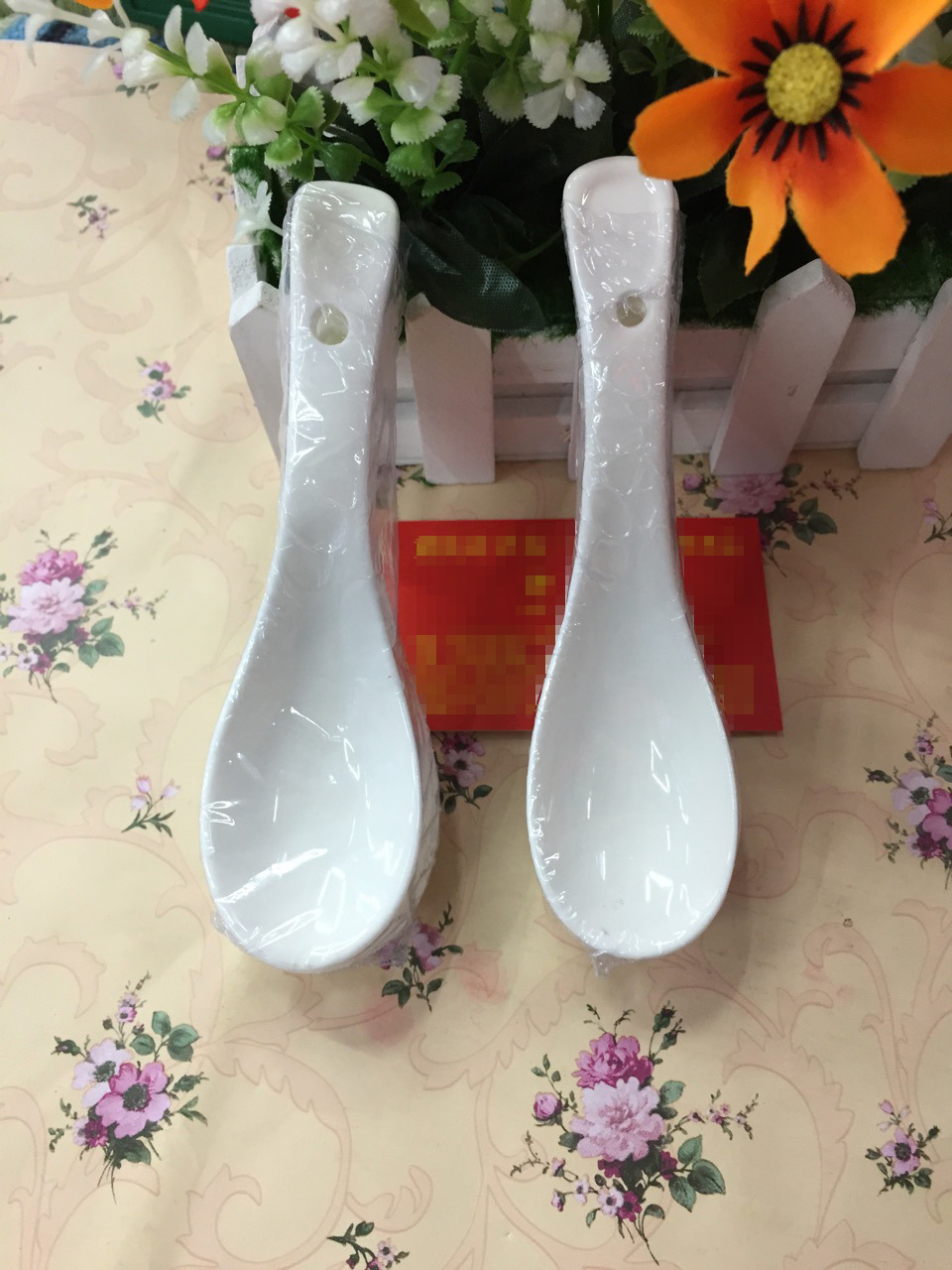 白色中式陶瓷4个白瓷汤勺 义乌小商品许声友自产自销厂家批发