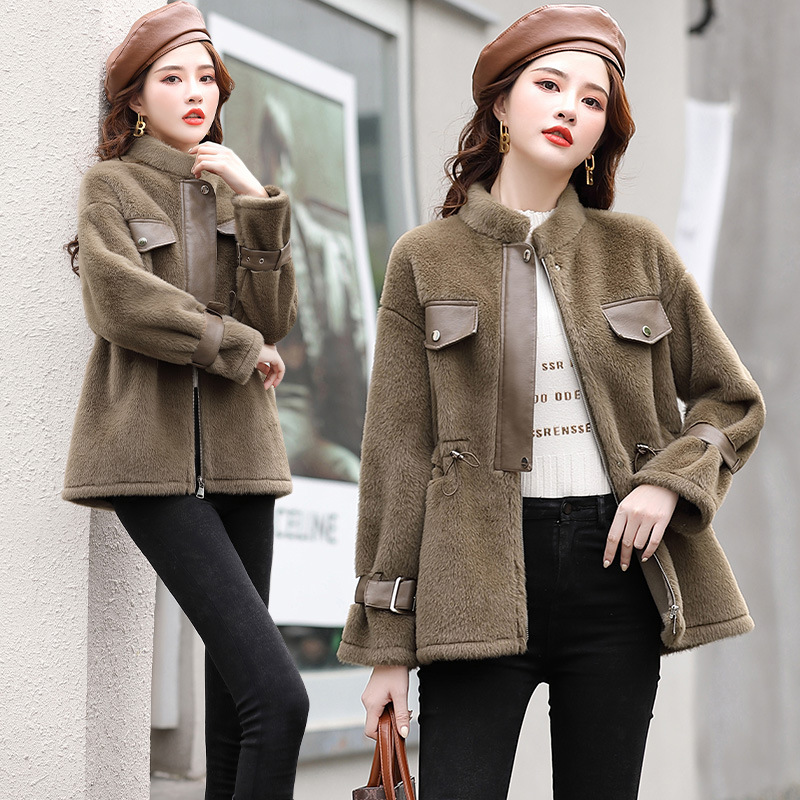 A real photo of a mid-length Korean-style fur integrated women's coat for the 2020 autumn and winter season Specification image