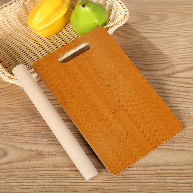 Factory wholesale wooden rolling pins, cutting boards, supermarket supplies laminated boards, cutting boards in stock, kitchen daily necessities sets details Picture