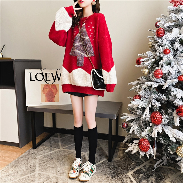 New loose and laid-back style sweater for women in the 2020 autumn and winter, featuring a Korean-style round-neck shiny silk Christmas tree thickened knitted top