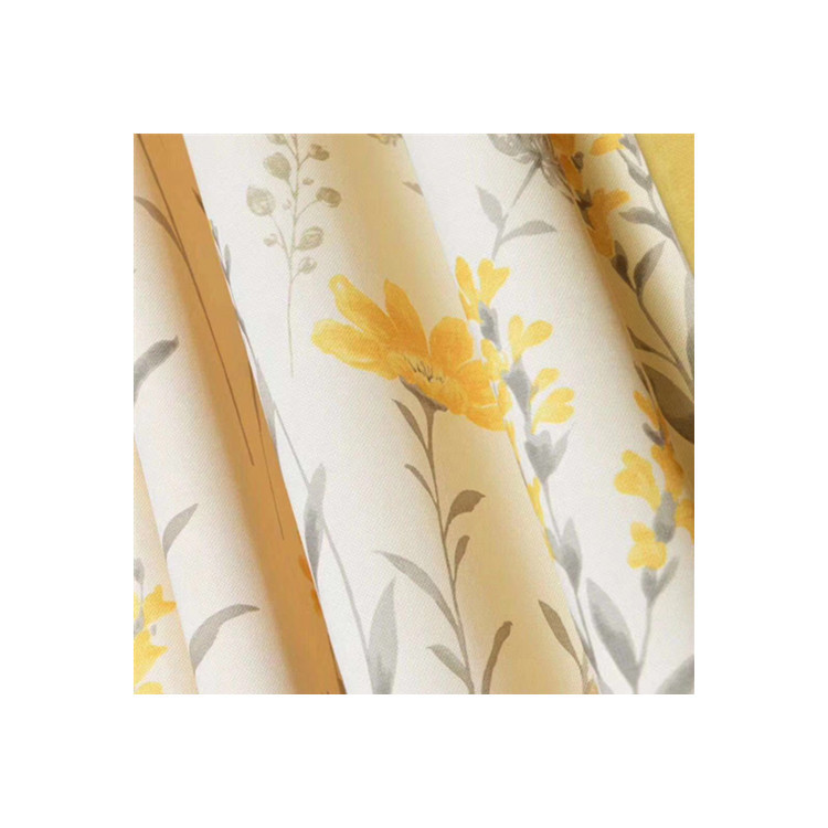 A fresh and light-blocking bedroom with a combination of Sephunni curtain fabric and printed country flowers Item Picture