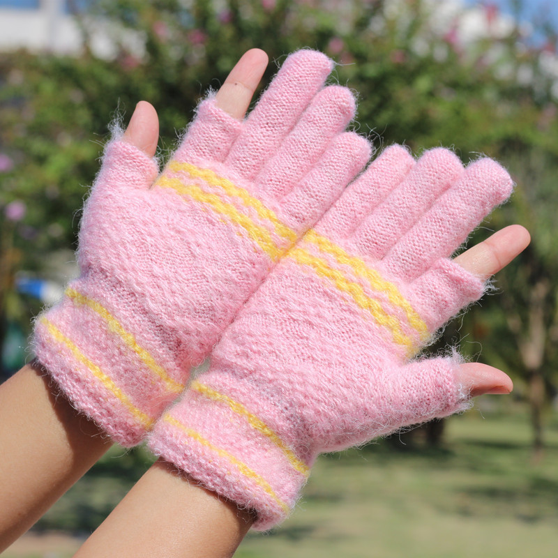2019 Autumn/Winter new style of warm typing gloves for women with exposed fingers, winter cold protection for playing games and woolen yarn gloves Specification image
