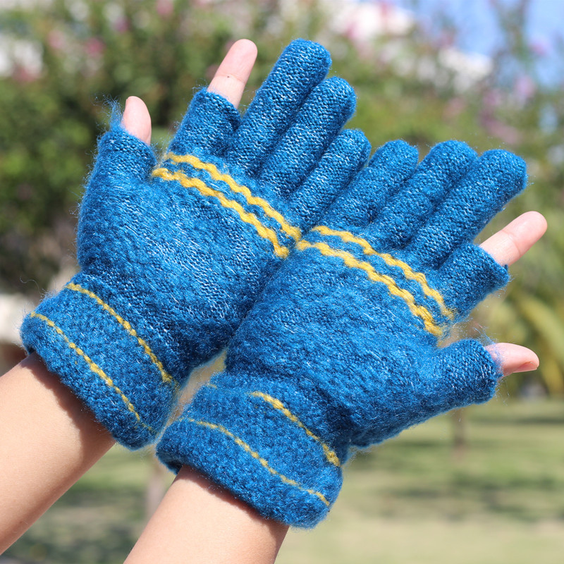 2019 Autumn/Winter new style of warm typing gloves for women with exposed fingers, winter cold protection for playing games and woolen yarn gloves Application Scenario
