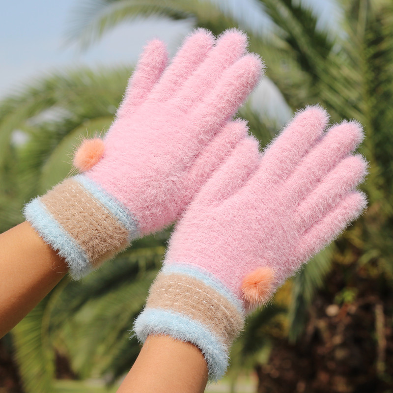 New Women's Warm Velvet Gloves Winter Hairball Winter Electric Car Gloves Imitation Mink Hair Gloves Wholesale