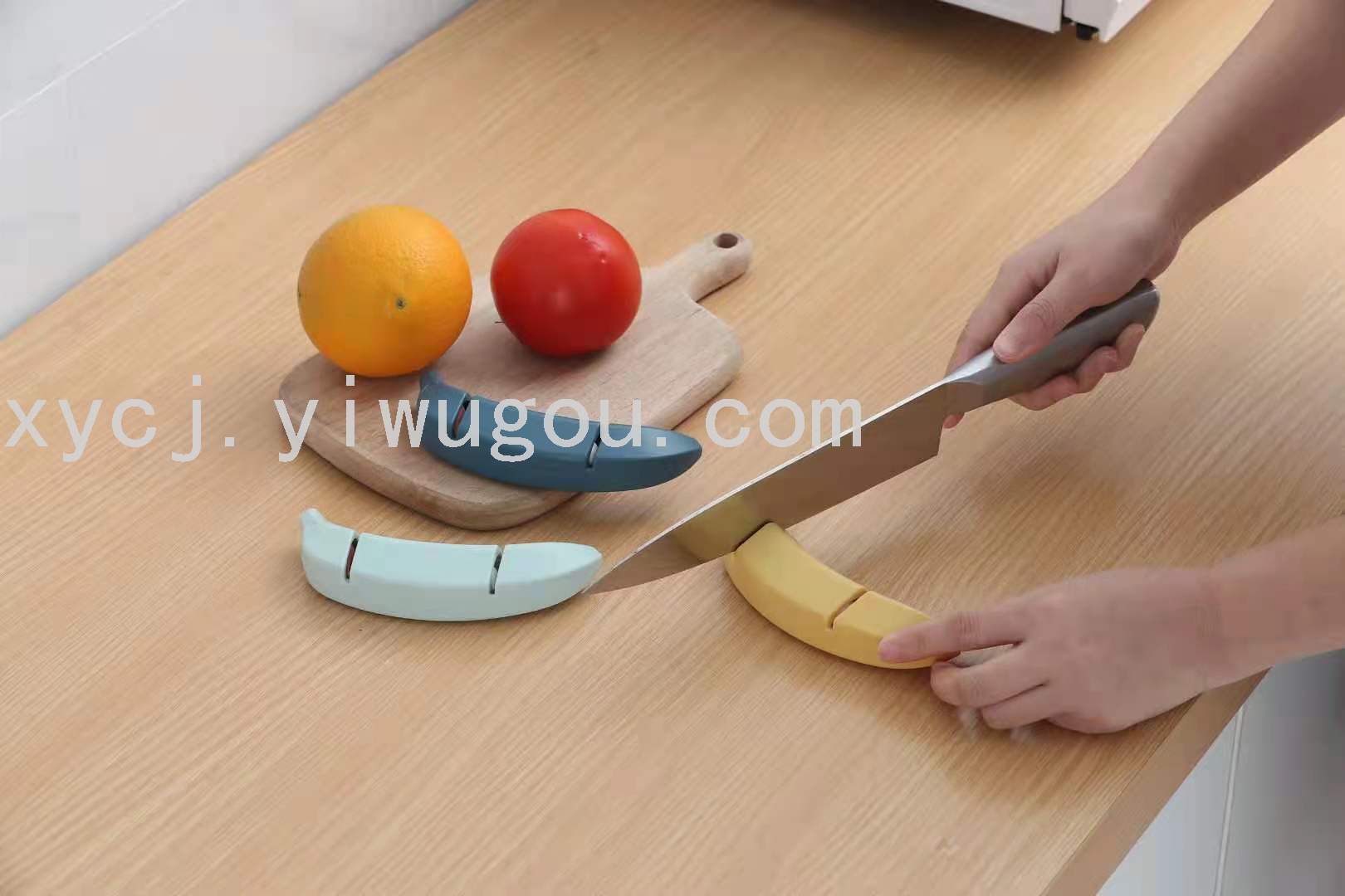 New creative knife sharpener in the shape of bananas details Picture
