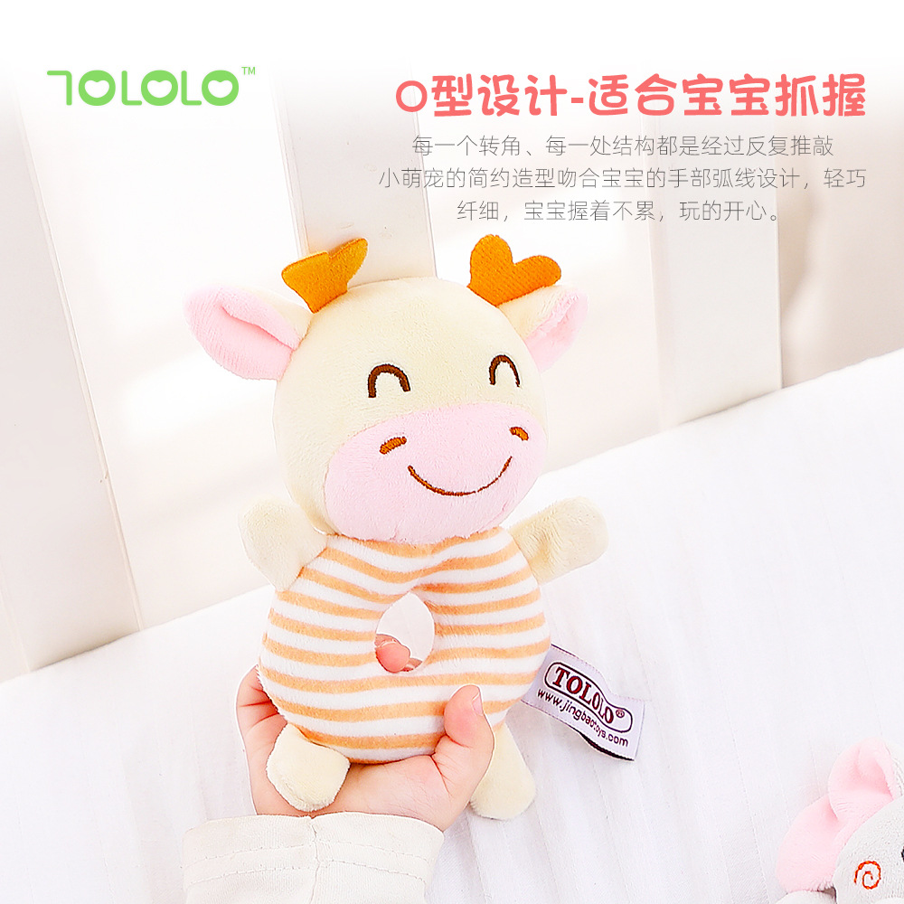 Newborn toys: 0-3-6 months plush hand-held toys for 1-year-old babies, educational baby hand-cranked bells Application Scenario