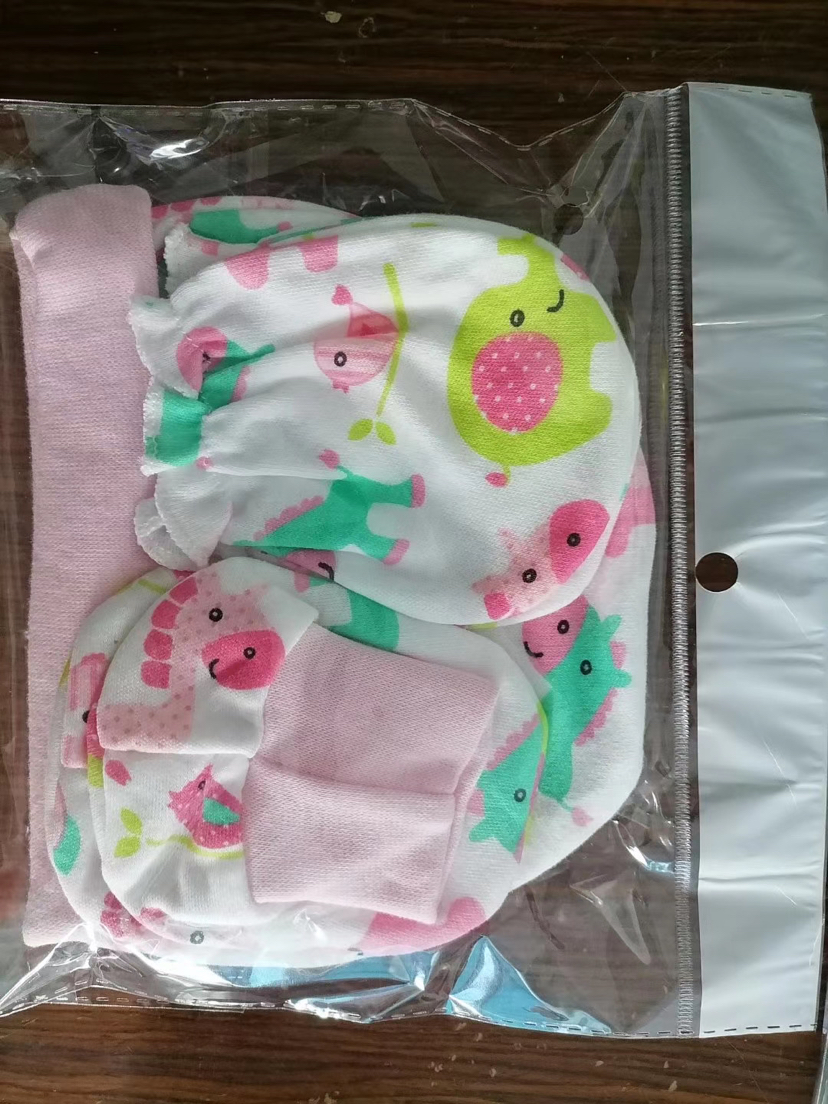 Baby hat and glove set Specification image