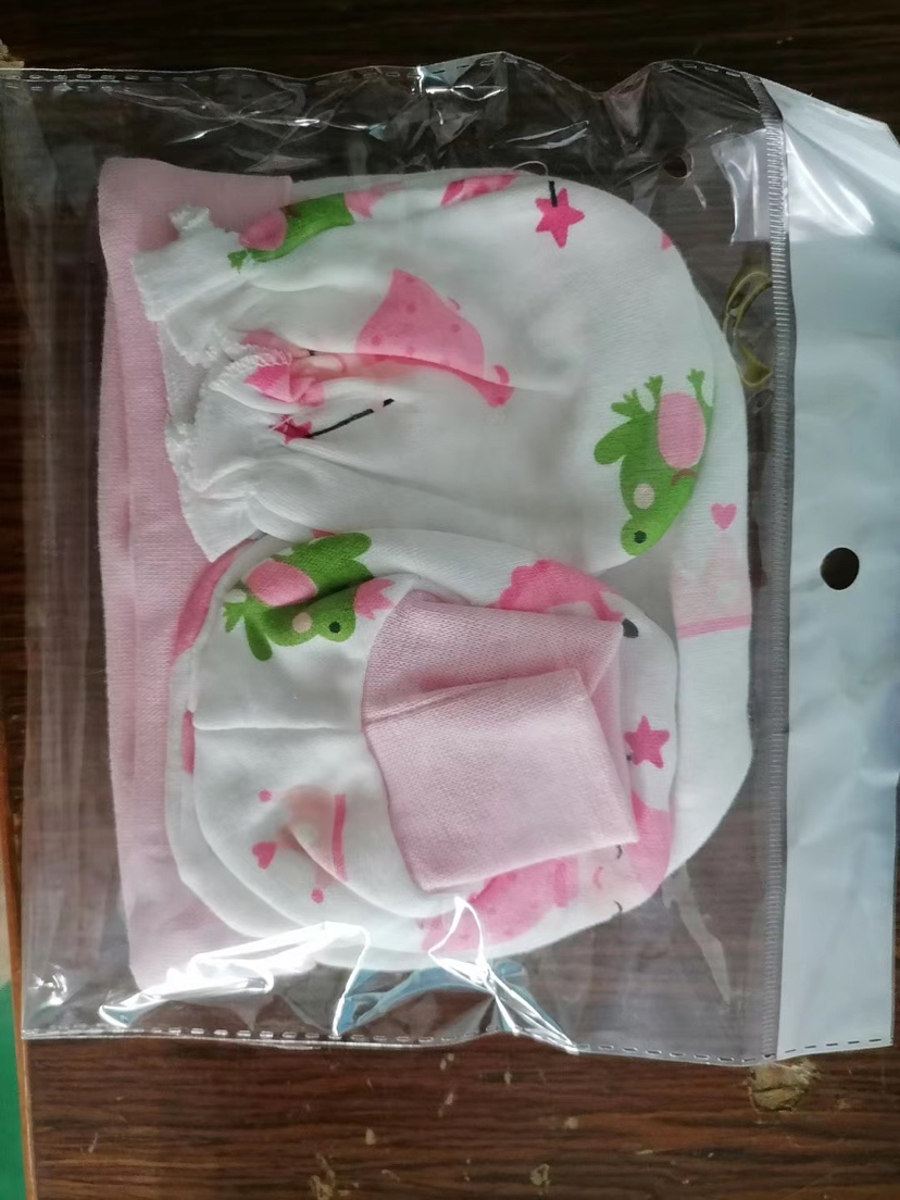 Baby hat and glove set details Picture