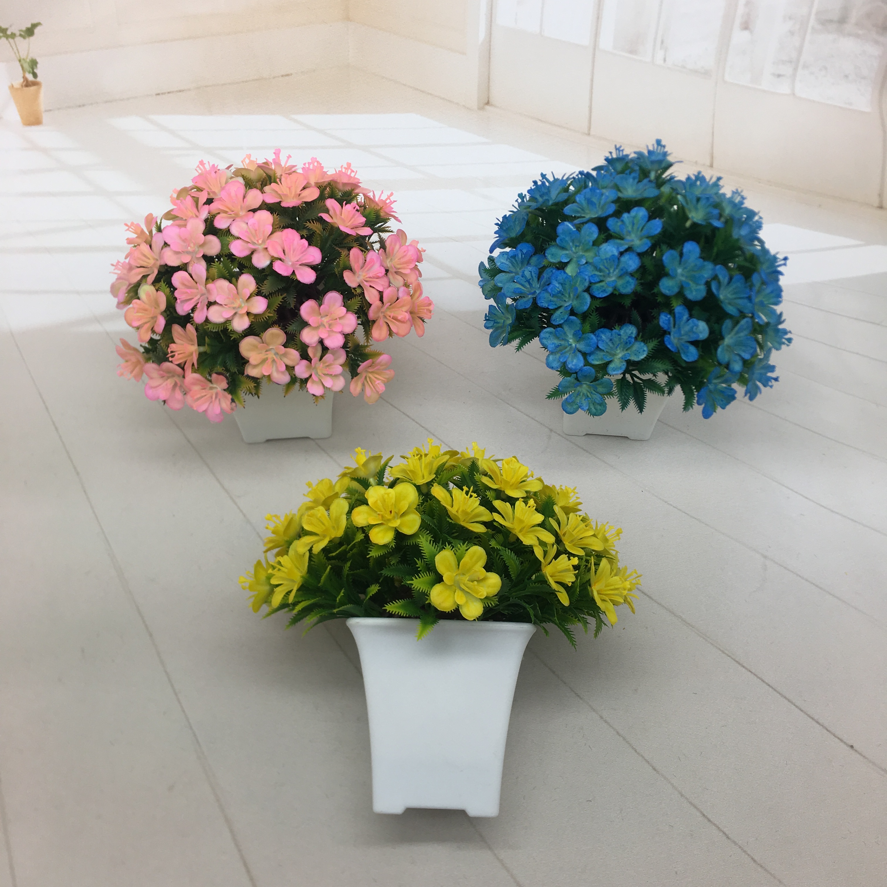 Mini artificial bonsai flowers, small potted plants, factory direct sales of artificial flower plants Item Picture