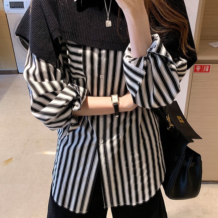 A new design of a trendy striped shirt for women, a loose Hong Kong-style shirt as a base layer Specification image