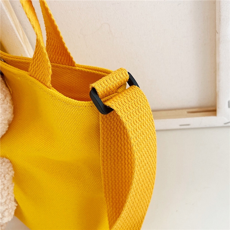 Children's bags 2021 Autumn new crossbody bag, cute rabbit chest bag, Korean-style mini canvas bags for boys and girls, trendy Application Scenario