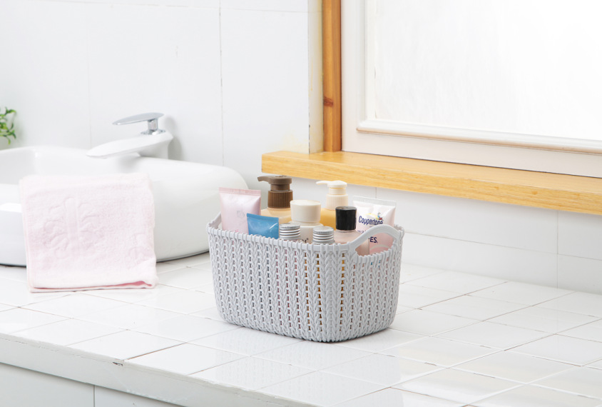 Small rattan woven storage frame, storage basket, blue plastic household daily necessities imitation Specification image