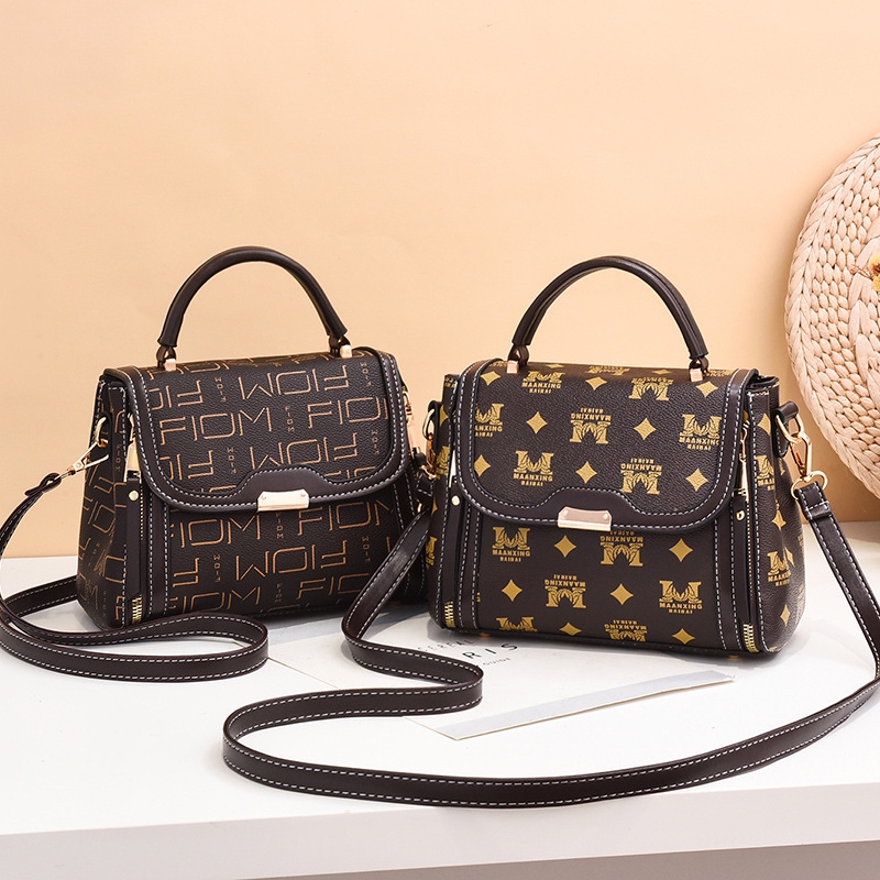 2021 Classic large-capacity handbag, trendy and versatile shoulder bag, simple and fashionable crossbody bag, PU women's bag Item Picture