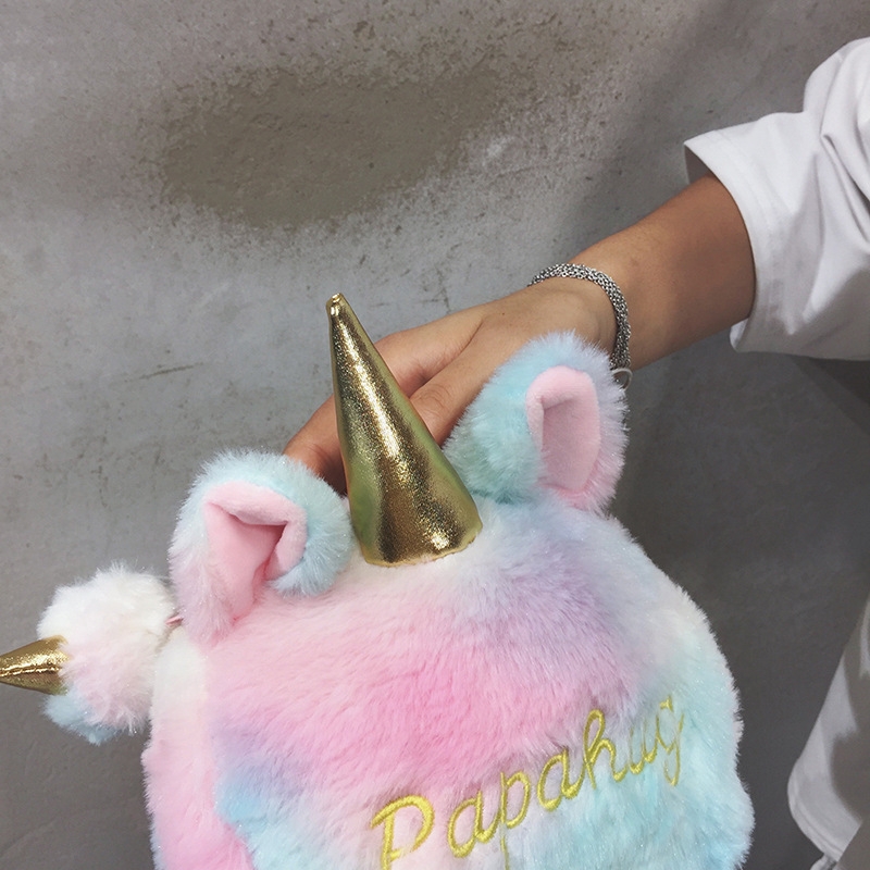 The popular unicorn fleece crossbody small bag in Korean style is versatile, personalized and fashionable. It's a single-shoulder bag for women, a mobile phone and a coin purse details Picture