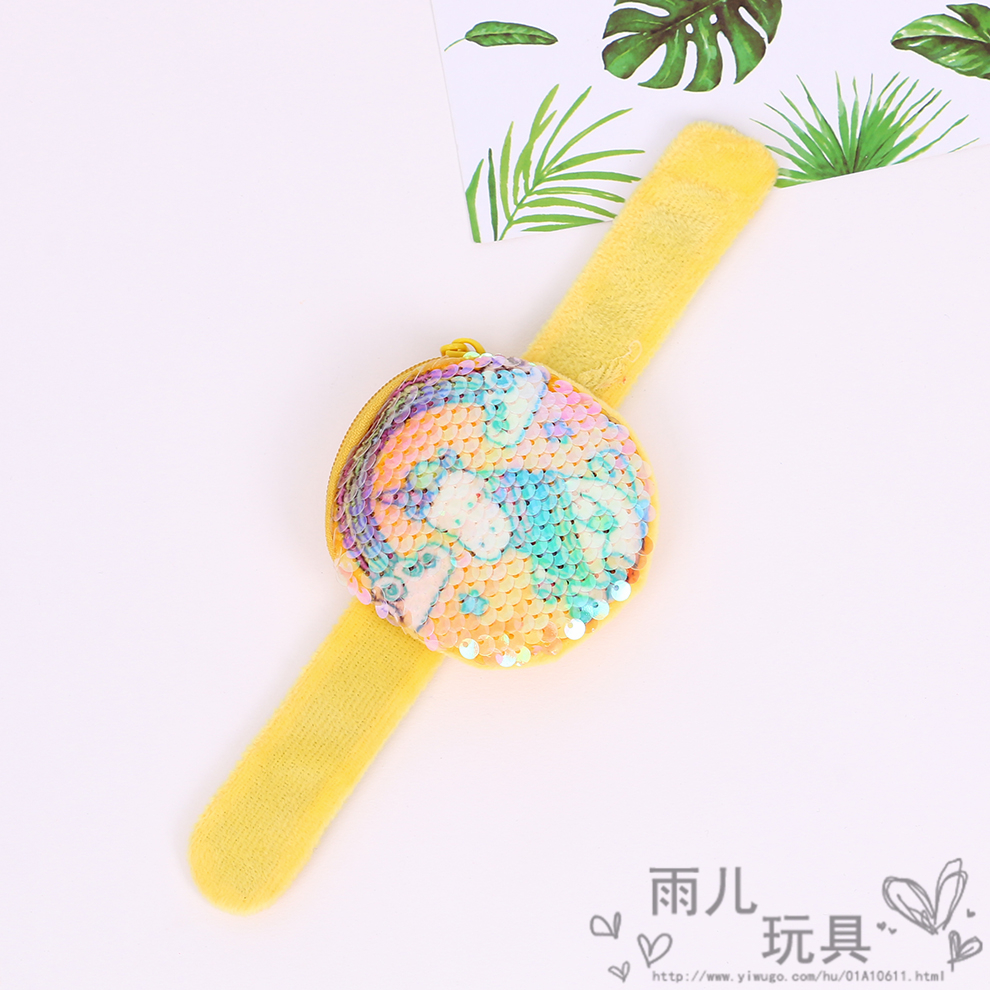Factory direct sales of children's cartoon plush papa ring bracelet, coin purse, creative multi-color party decoration wrist strap Item Picture