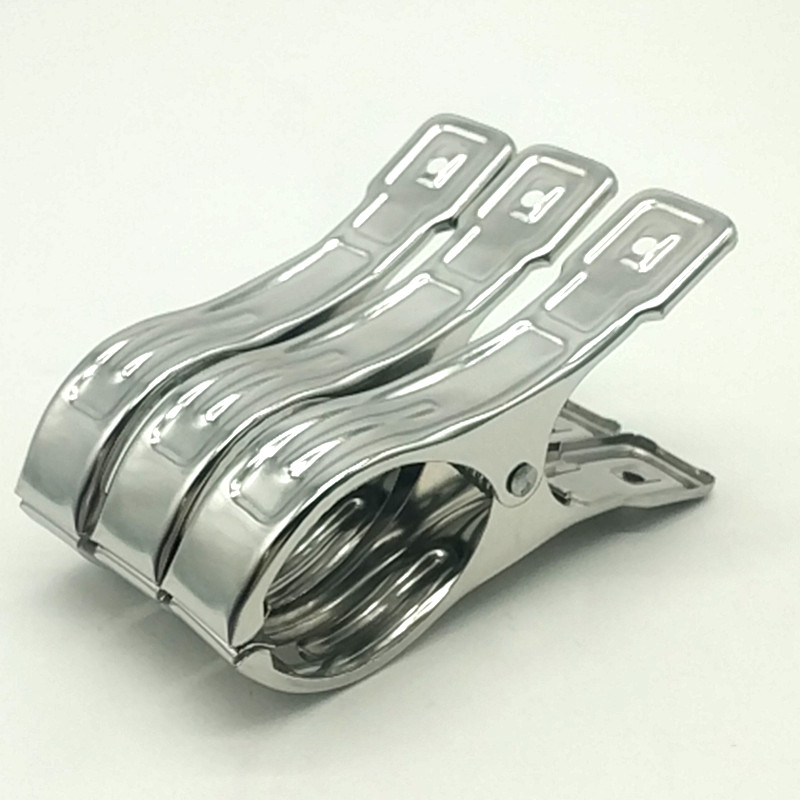 Sunshine Department Store bagged 3pc stainless steel clips for drying quilts and clothes, large fixed clothes drying and windproof clips Specification image