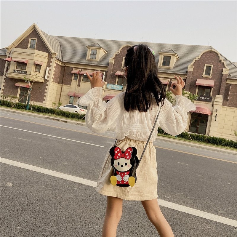 New fashionable children's bag, cute and adorable baby, cute cartoon crossbody bag, Korean version, versatile small change bag, single-shoulder bag, trendy Application Scenario