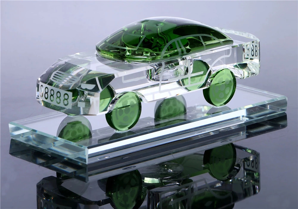 Creative crystal craft car ornaments, car perfumes, crystal large car models, aromatherapy car displays, and street stalls are selling well Specification drawing