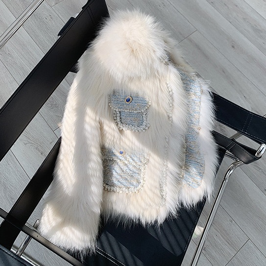 coco Genuine Fur "Retro Fragrance" Pearl pocket design Rex rabbit fur coarse-spun small fragrance style fur coat Application Scenario