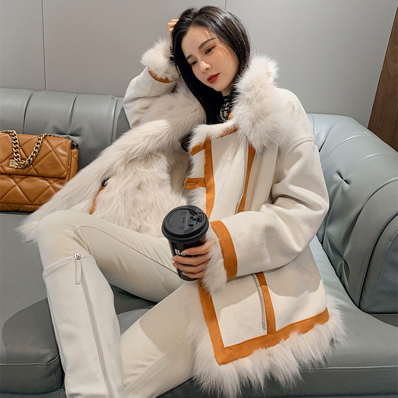 A 20-year new winter all-in-one rabbit fur coat for women, a fashionable and versatile two-wear jacket