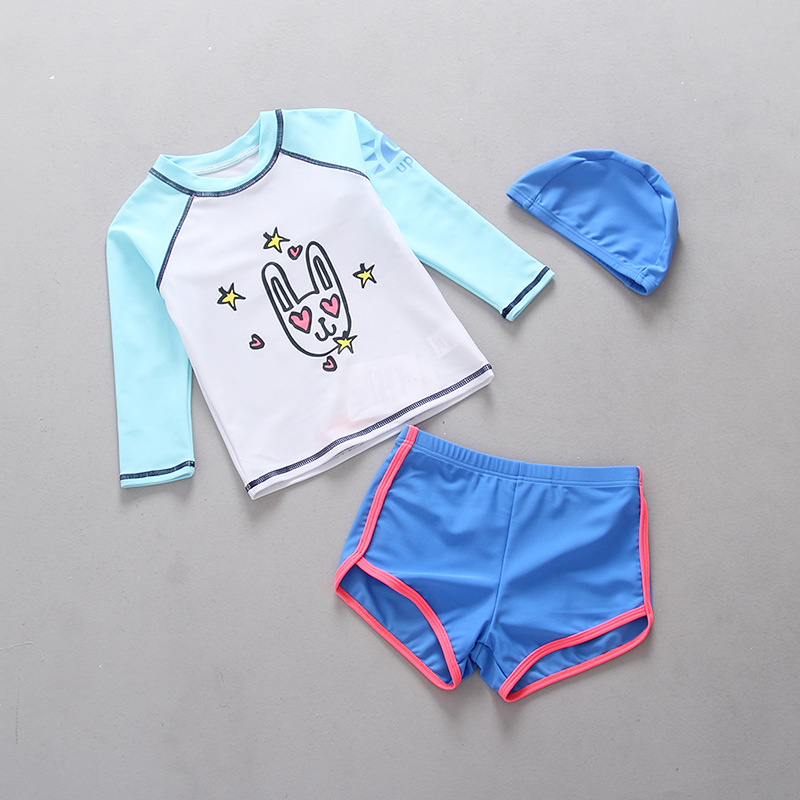 A three-piece set of Korean girl's Korean-style two-piece flat-angle quick-drying sports suit, sun protection and swimming swimsuit