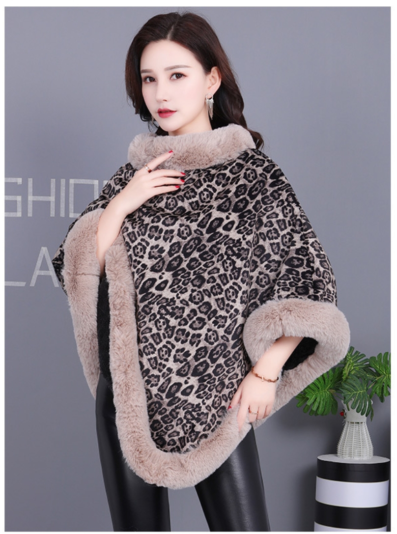 2020 Imitation fur European and American foreign trade women autumn and winter leopard pattern imitation Rex rabbit hair warm and thick scarf shawls and velvet cloak