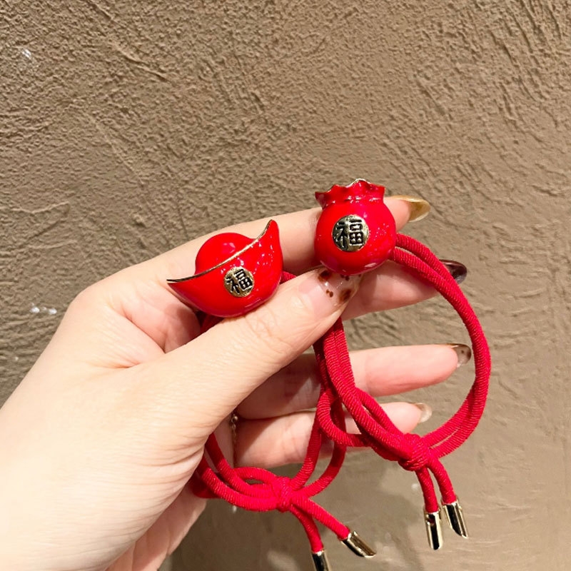 Korean New Year red string hair band, New Year of the Ox zodiac year headband, bracelet style rubber band, new bun hairstyle New Year's Eve headwear Specification drawing