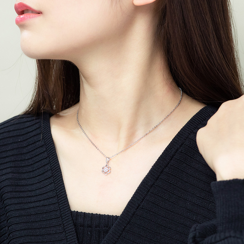 Xuping Jewelry's new copper alloy white gold-plated flower collarbone chain is directly supplied by the manufacturer and inlaid with zircon for women details Picture
