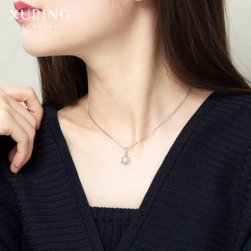 Xuping Jewelry's new copper alloy white gold-plated flower collarbone chain is directly supplied by the manufacturer and inlaid with zircon for women