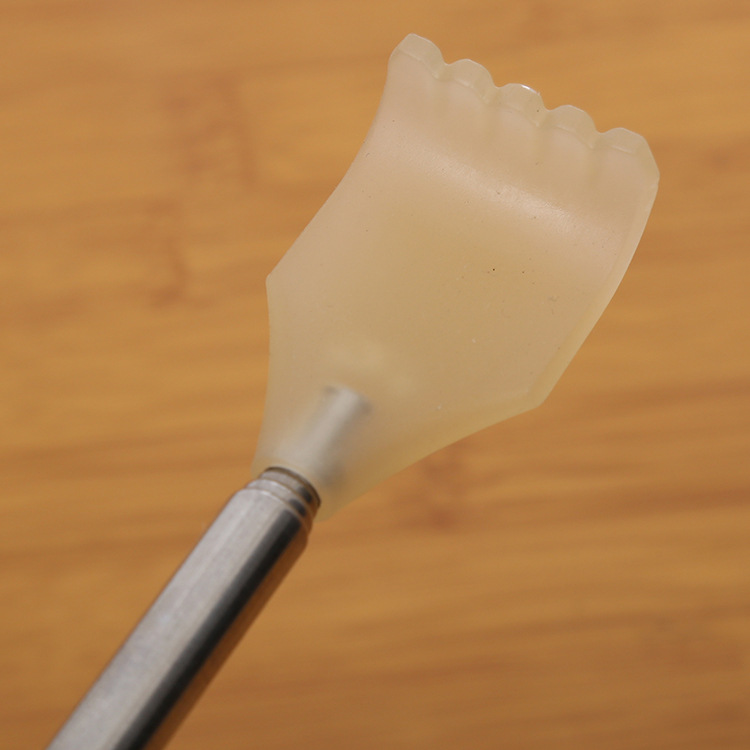 New four-section stainless steel telescopic scratcher that doesn't require you to tickle, scratch, scratch, scratch, scratch Application Scenario