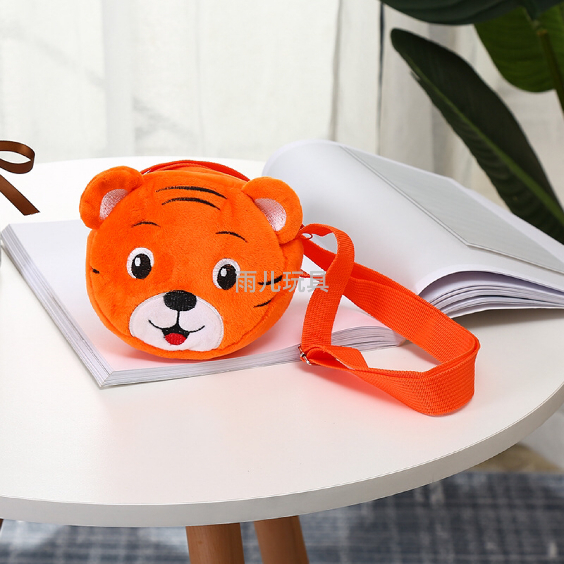Plush toy bag, 14cm three-dimensional embroidery bag, little tiger children's shoulder bag, cartoon bag, three-dimensional embroidery bag, single shoulder full figure