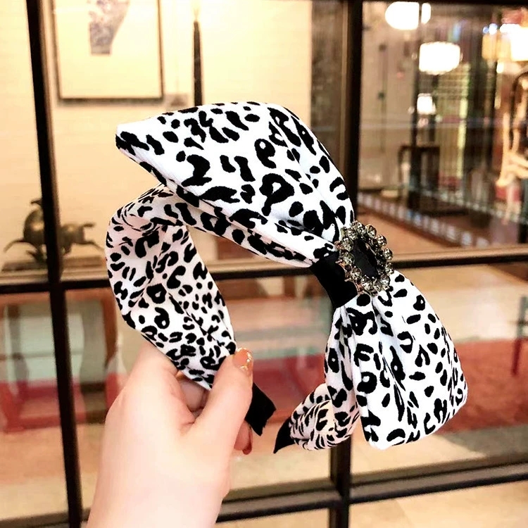 Factory direct sales of new fashionable hair accessories, Korean style ins versatile hair band, leopard print bow, pearl drill bit hair clip Item Picture