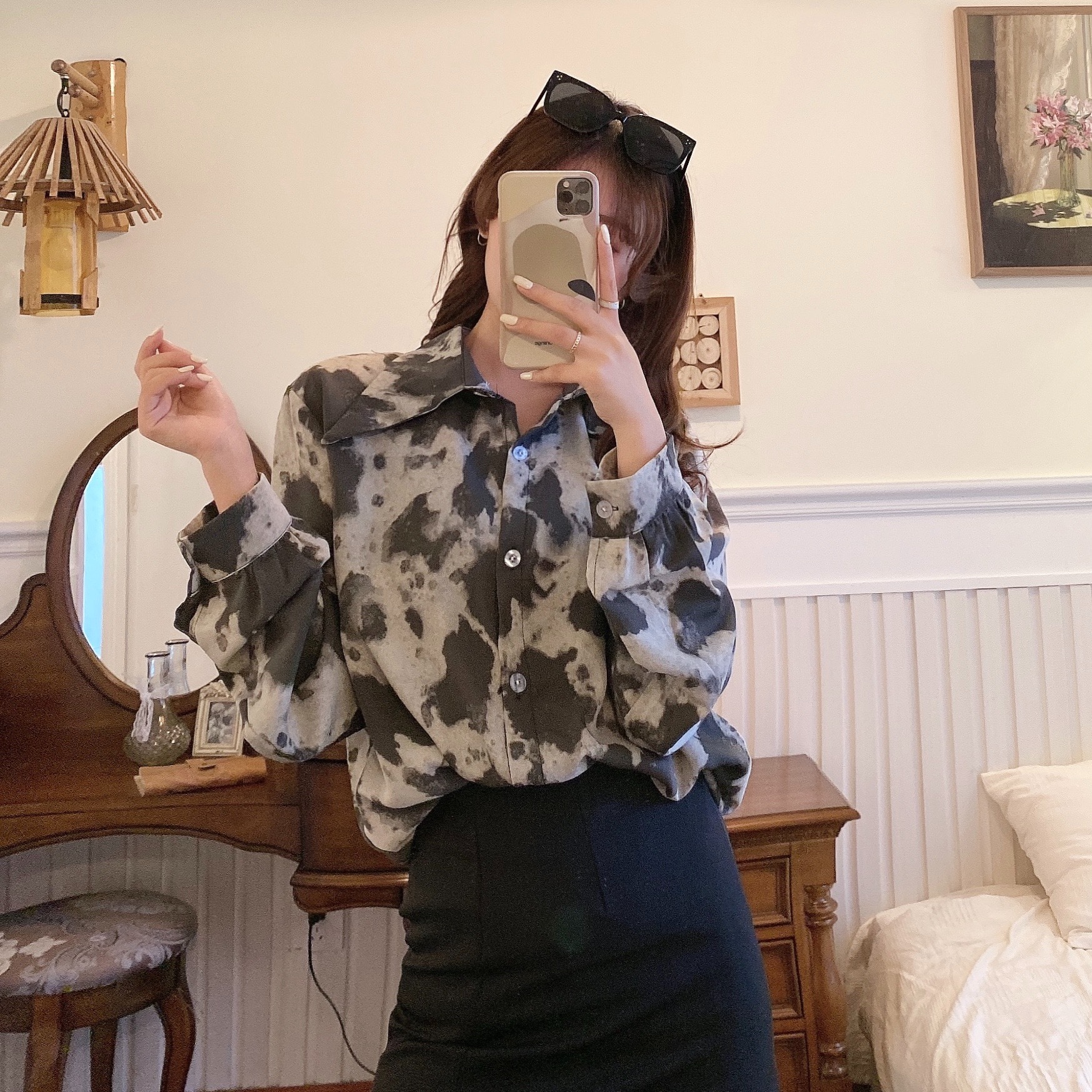 Tie-dye camouflage leopard print chiffon shirt for women, 20 new style Hong Kong-style loose and drape long-sleeved shirt details Picture