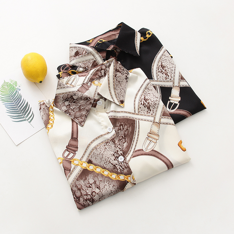 In stock, this is a niche Korean-style shirt with a design sense. It's a mid-length, retro short-sleeved shirt for women, featuring chiffon sun protection Item Picture