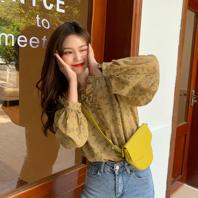 The 2020 new style of Korean-style, gentle and stylish floral chiffon sweater for women, long-sleeved base layer and puffed sleeve top Specification image