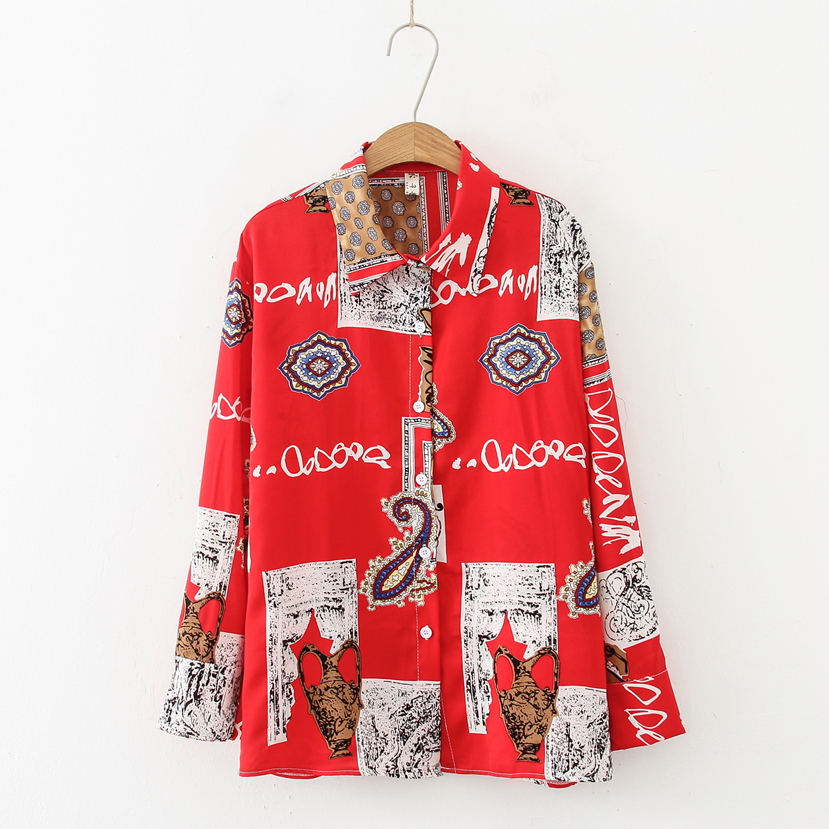 ins retro Hong Kong-style long-sleeved floral shirt for women's early autumn 20 new loose design, niche top trend