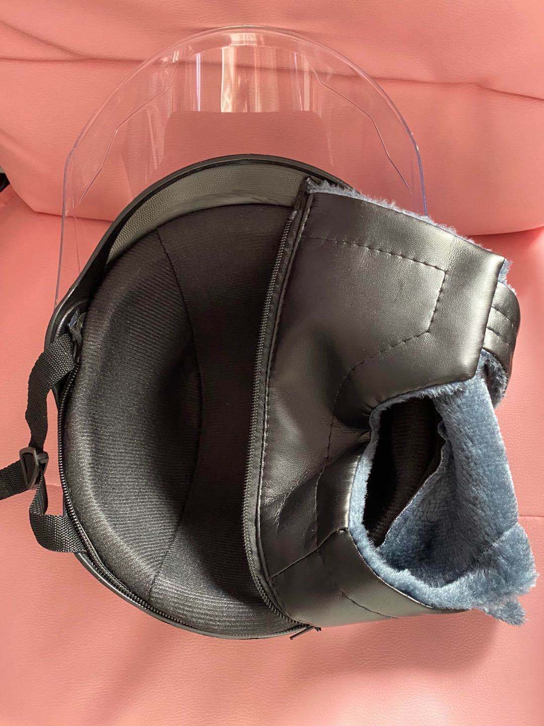 【 New Autumn and Winter Helmet 】 The helmet for motorcycles and electric bikes has a detachable neck and reflective lights on the top and rear details Picture