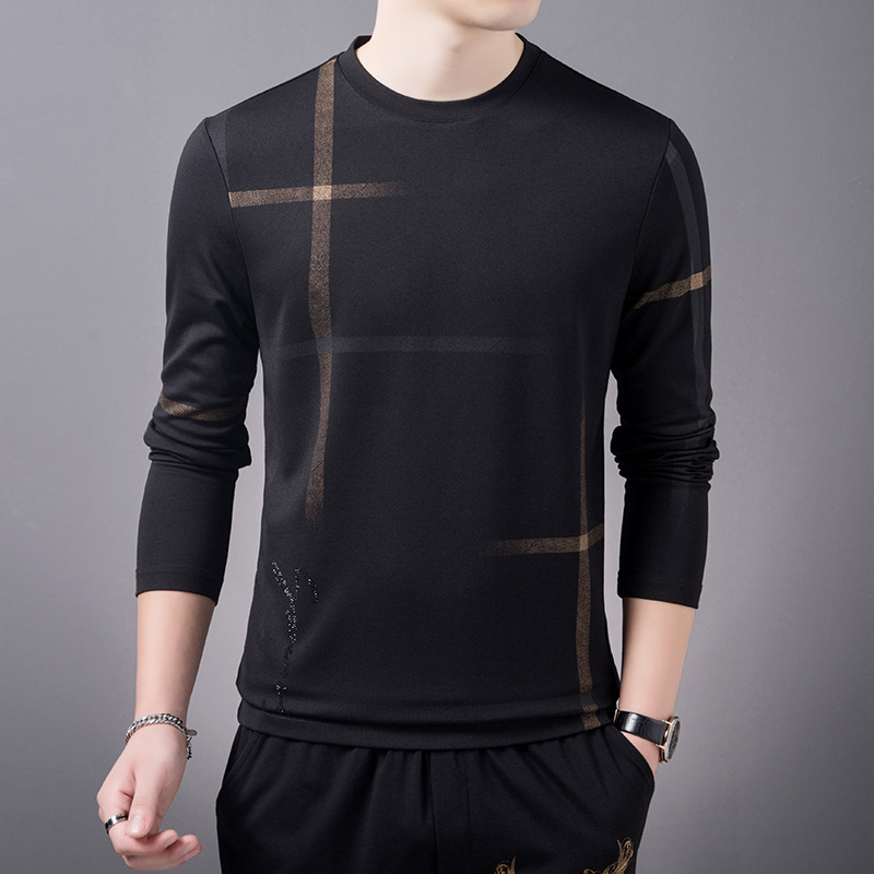 Young men's hoodies spring New Korean version long sleeve T sleeve casual loose fashion bottom top black clothes