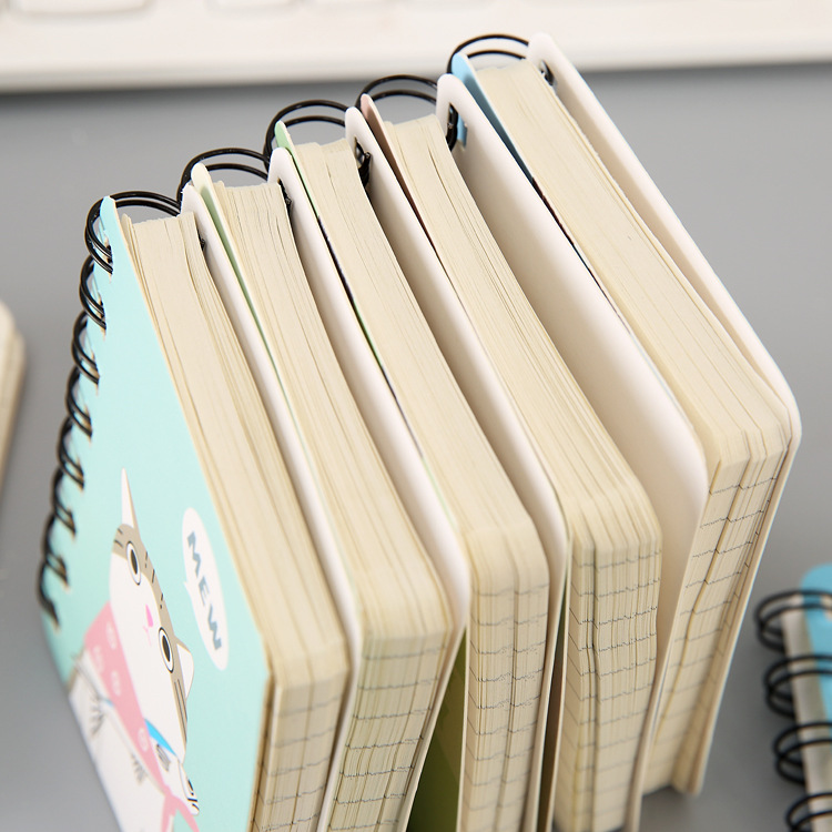 كتاب رسوم كرتونية خيالية مزوّد بكتابات متحركة، Item Picture