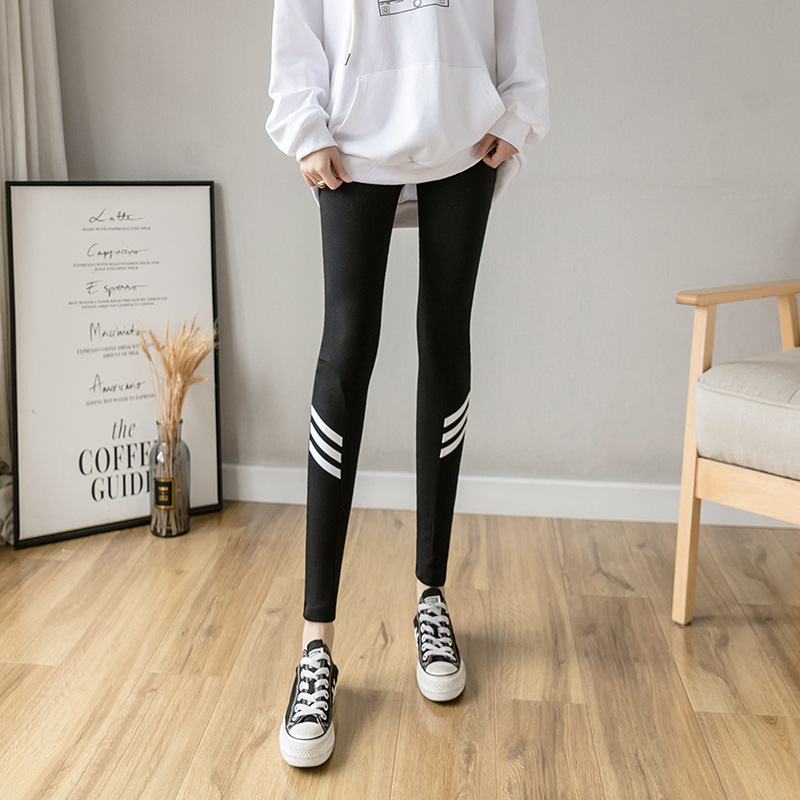 Real photo of a Barbie Barbie figure-hugging, waist-elastic and slimming figure in the 2021 Spring Festival, wearing leggings outside the yoga outfit for a female hair replacement Specification image