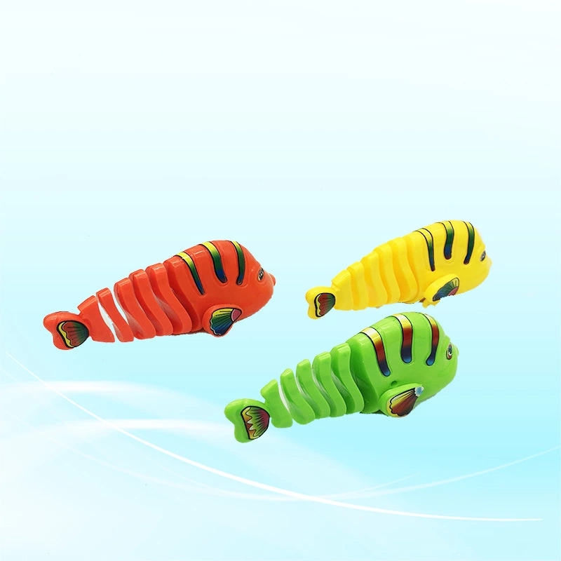 Swing the rainbow fish, wind it up, wind it up, and the little animals will run. Cartoon creative small gifts are selling well Application Scenario