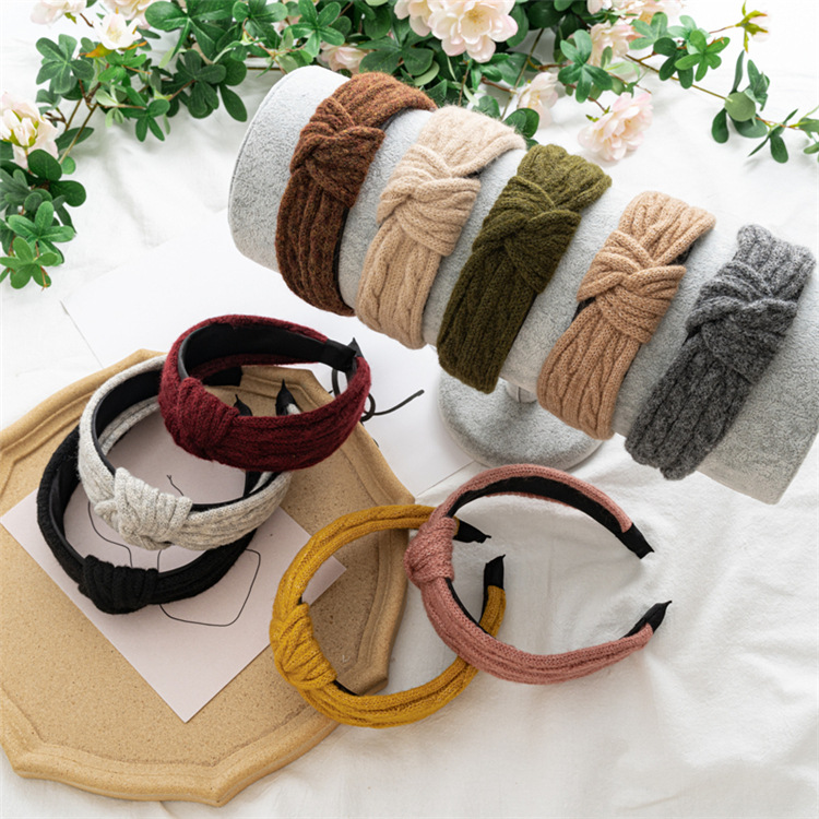 2021 New version of the woolen knotted hairband, Japanese and Korean wide version with edge and solid color headband, women's accessory manufacturer details Picture