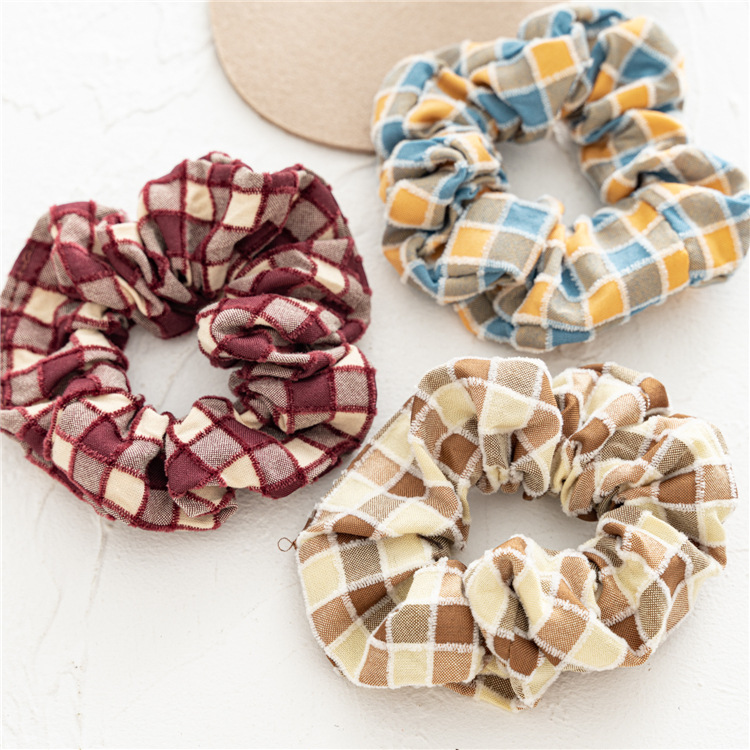 Autumn and winter new grid large intestine hair band hair accessory, Japanese and Korean version women's versatile retro checkered hair band three-state headwear Specification drawing