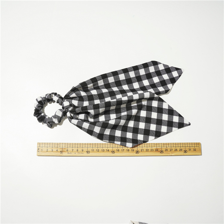 Autumn and winter black and white long large intestine band ribbon, European and American version two-in-one ponytail women's versatile hair tie cross-border hair band Application Scenario