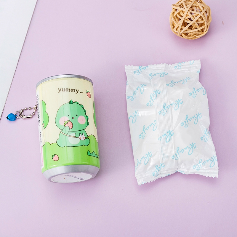 Mini creative beverage can wet wipes, 30-pack travel portable disposable wet wipes, bucket cleaning and hygiene wet wipes Application Scenario
