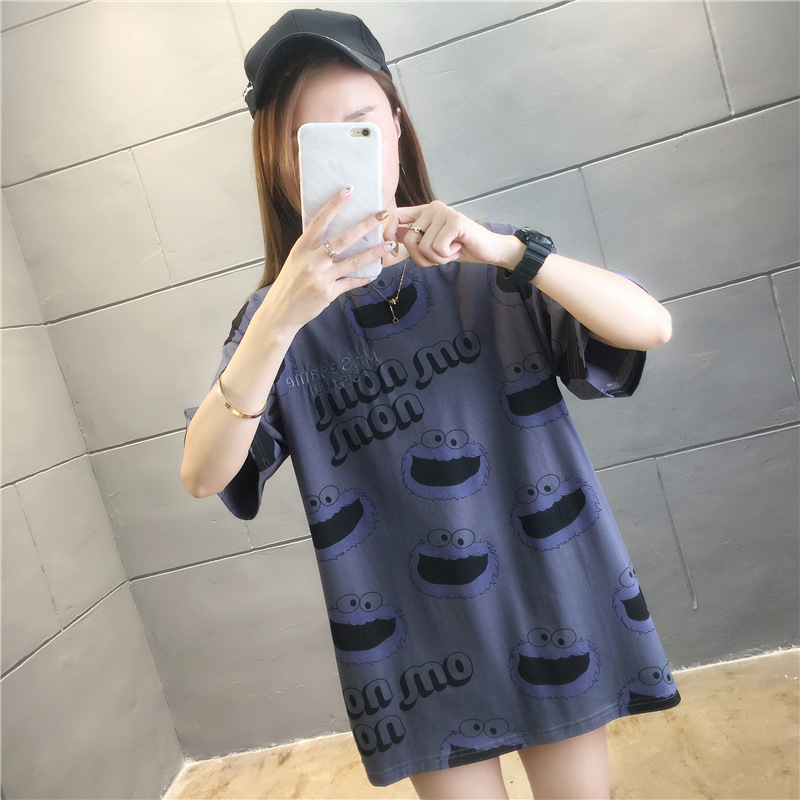We are distributing new creative short-sleeved T-shirts for students in the Korean style, featuring round-neck commuting summer women's wear. These are large-sized loose and casual T-shirts Specification image