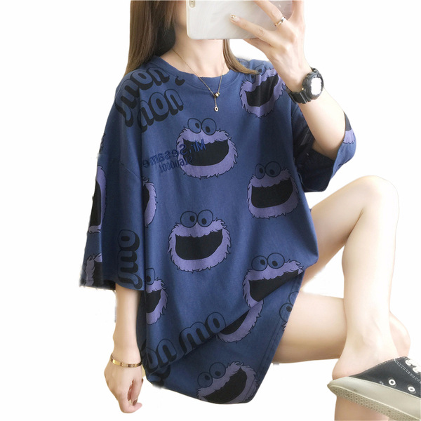 We are distributing new creative short-sleeved T-shirts for students in the Korean style, featuring round-neck commuting summer women's wear. These are large-sized loose and casual T-shirts Item Picture