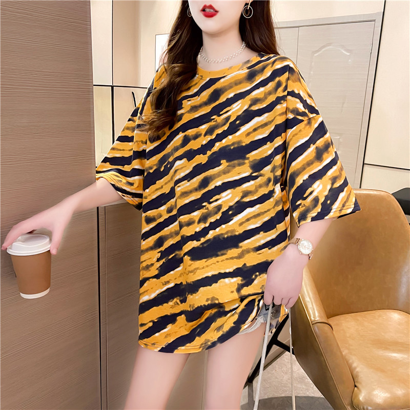 2021 New Instagram-popular short-sleeved T-shirt women's Spring and summer trendy couple's wear, plus-size loose top details Picture