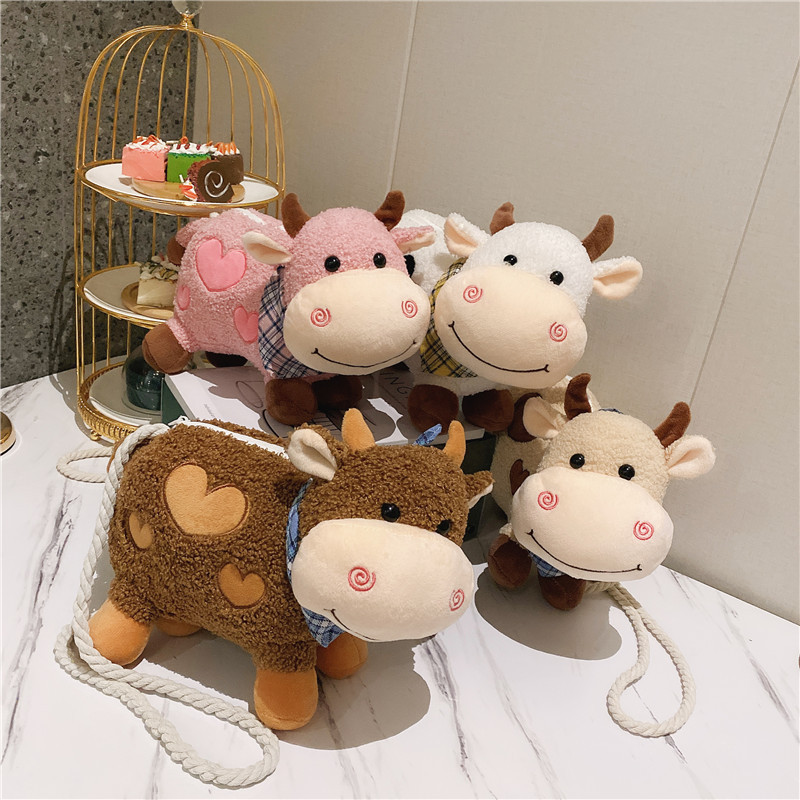 2022 New Cute cow plush mini Bag, Girls' cartoon Versatile furry Doll bag, Girls' single-shoulder crossbody bag Application Scenario